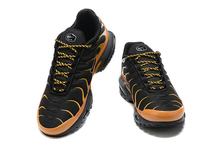 Nike Air Max Plus TN - Unisex - Preto/Laranja