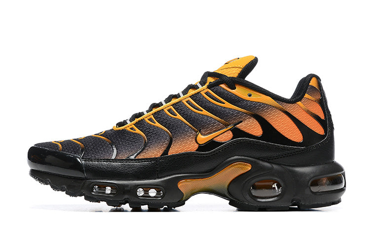 Nike Air Max Plus TN - Unisex - Preto/Laranja