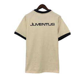 Camisa Juventus 25/26 Edição Casual - Bege - Versão Torcedor