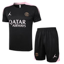 Conjunto Paris Saint-Germain Treino Camisa manga curta + short 24/25 - Masculino Jordan - Preto (Ombros rosa)