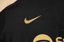 Conjunto Barcelona Treino 24/25 - Masculino Nike - Preto (ombros amarelados)