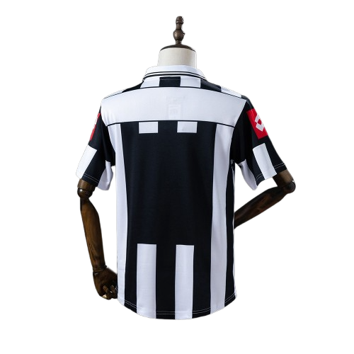 Camisa Juventus 01/02 Retrô  - Torcedor Masculina