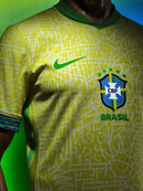 Camisa Seleção Brasileira I 24/25 - Torcedor Nike Masculina - Amarela com detalhes em verde