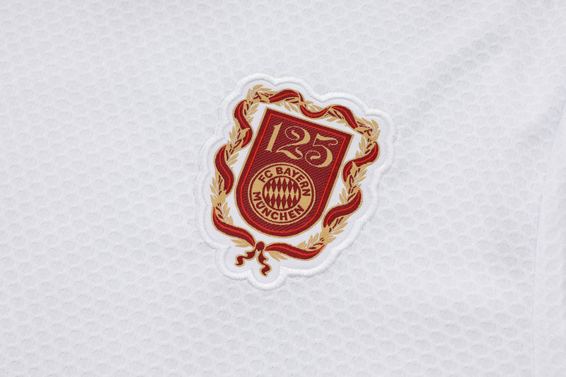 Conjunto Bayern München Treino Camisa + short 25/26 - Masculino adidas - Branco