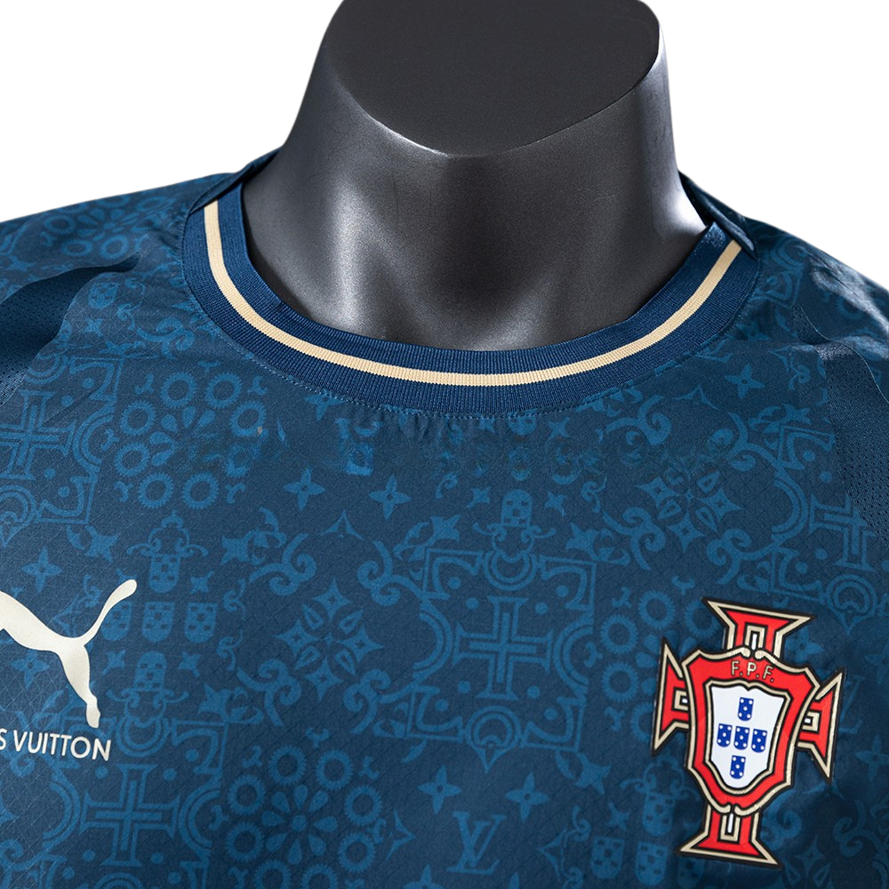 Camisa Portugal 2026 I Titular - Versão Jogador - marca conjunta LV