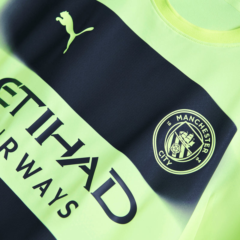 Camisa Manchester City Third 22/23 Torcedor Puma Masculina - Verde Neon e Azul Marinho