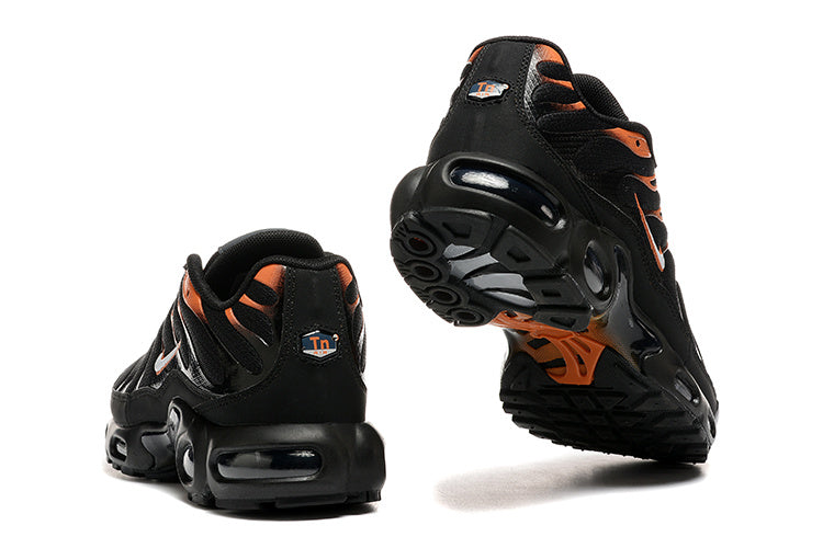 Nike Air Max Plus TN - Unisex - Preto/Laranja