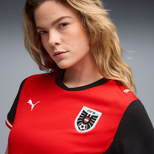 Austria 2026 Home - Woman