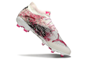 Chuteira de Campo Puma Future 8 Ultimate FG - Branco/rosa