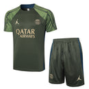 Conjunto Paris Saint-Germain Treino Camisa manga curta + short 24/25 - Masculino Jordan - Verde escuro