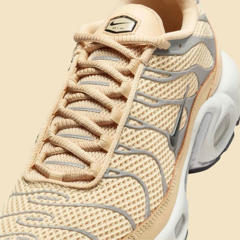Nike Air Max Plus TN - Unisex - Laranja Claro/Branco