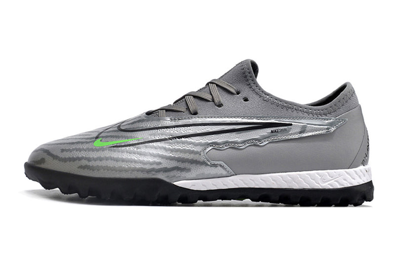 Chuteira de Campo Nike React Phantom GX Pro TF - Cinza