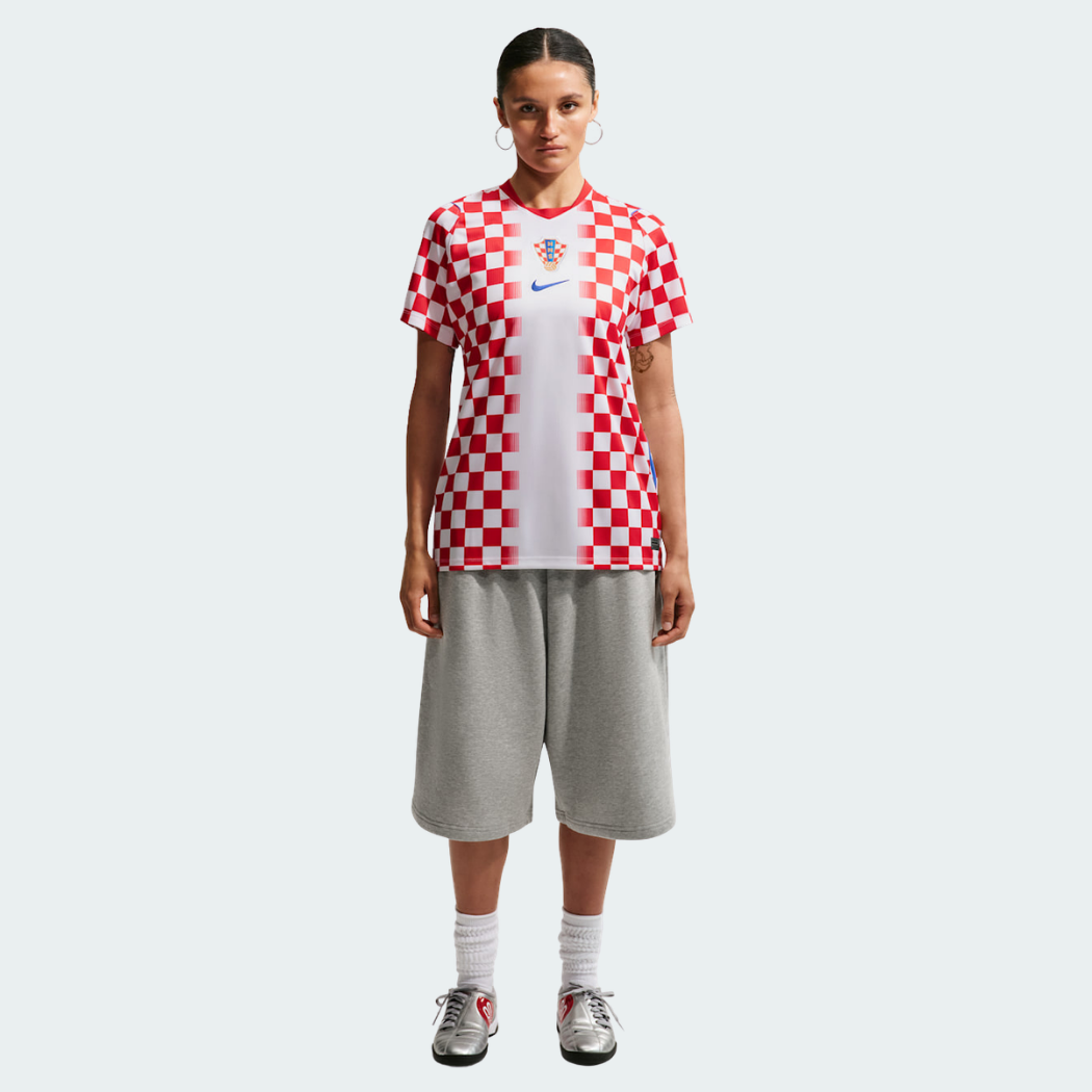Croatia 2026 Home - Woman