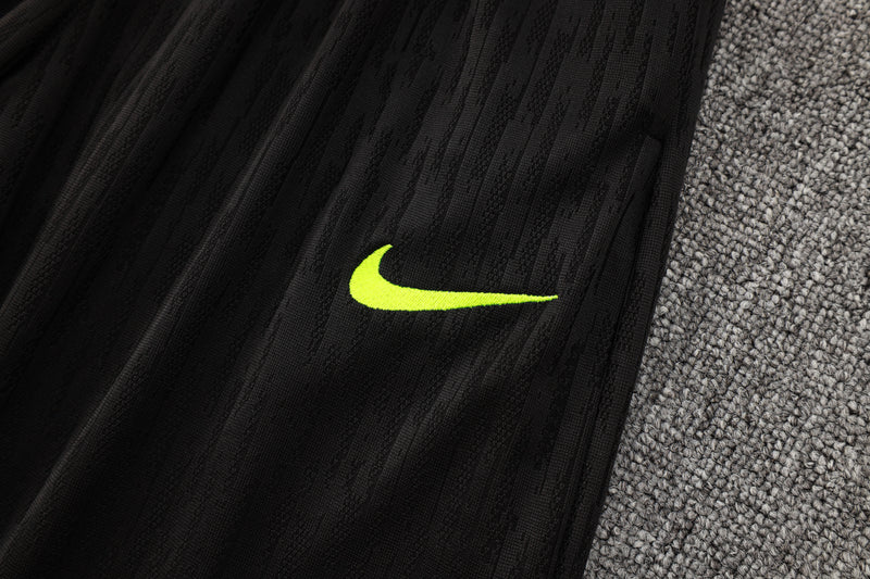 Conjunto Barcelona Treino (jogador) 24/25 - Masculino Nike - Azul