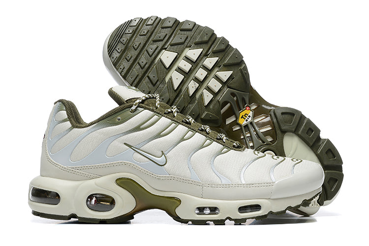 Nike Air Max Plus TN - Unisex - Verde escuro/Branco