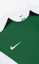 Camisa Sporting CP Stromp 24/25 - Torcedor Nike Masculina - Verde com detalhes em branco e preto