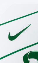 Camisa Sporting CP lll 23/24 - Torcedor Nike Masculina - Branco detalhe Listrado verde