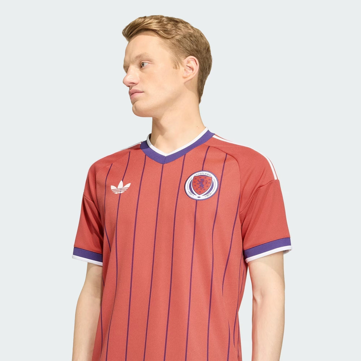 Escocia 2026 Visitante - Aficionado