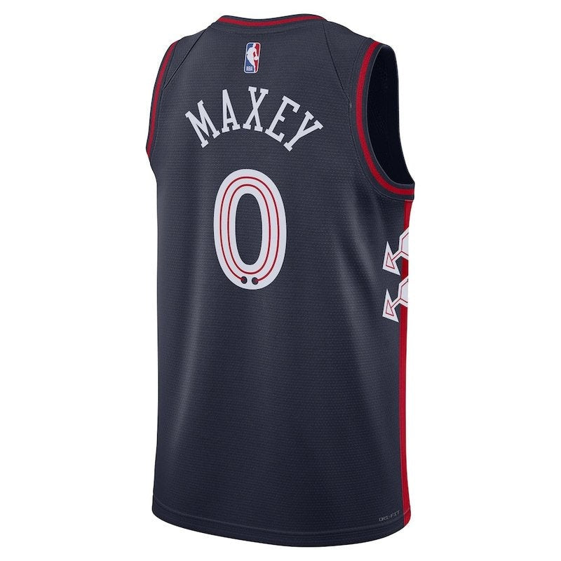 Camisa NBA Tyrese Maxey - Philadelphia 76ers - 23/24 - Azul Marinho - Edição Cidade